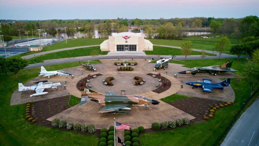 aviation heritage park in bowling green